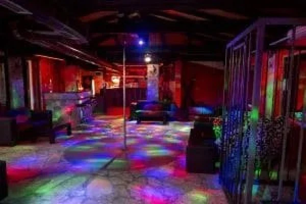 Discover Anaconda Swingers Club