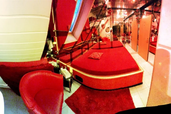Discover Club 2000