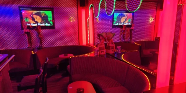 Club 2000 atmosphere