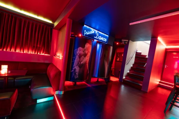 Queens Table Dance Bar in Osnabruck