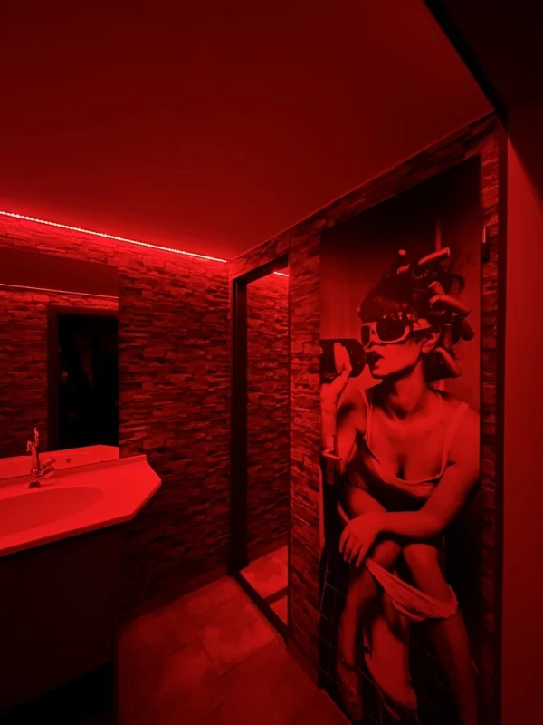 Gentleman Bar atmosphere
