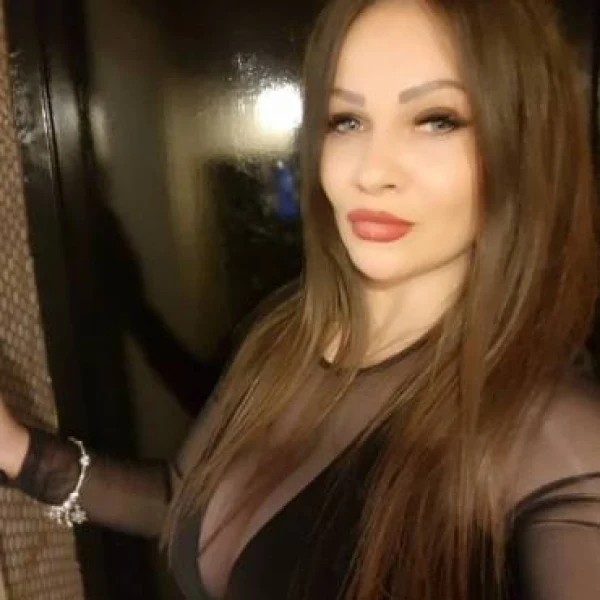 Cleopatra Cabaret experience