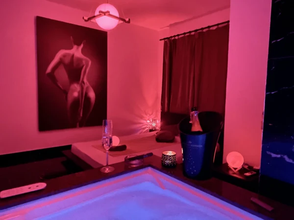 Discover Salon Elektra