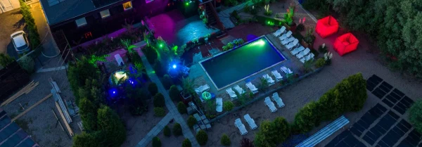 Explore Jacuzzi Club