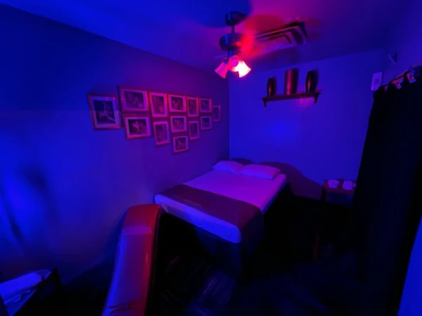 Club Encounters - Photo 17