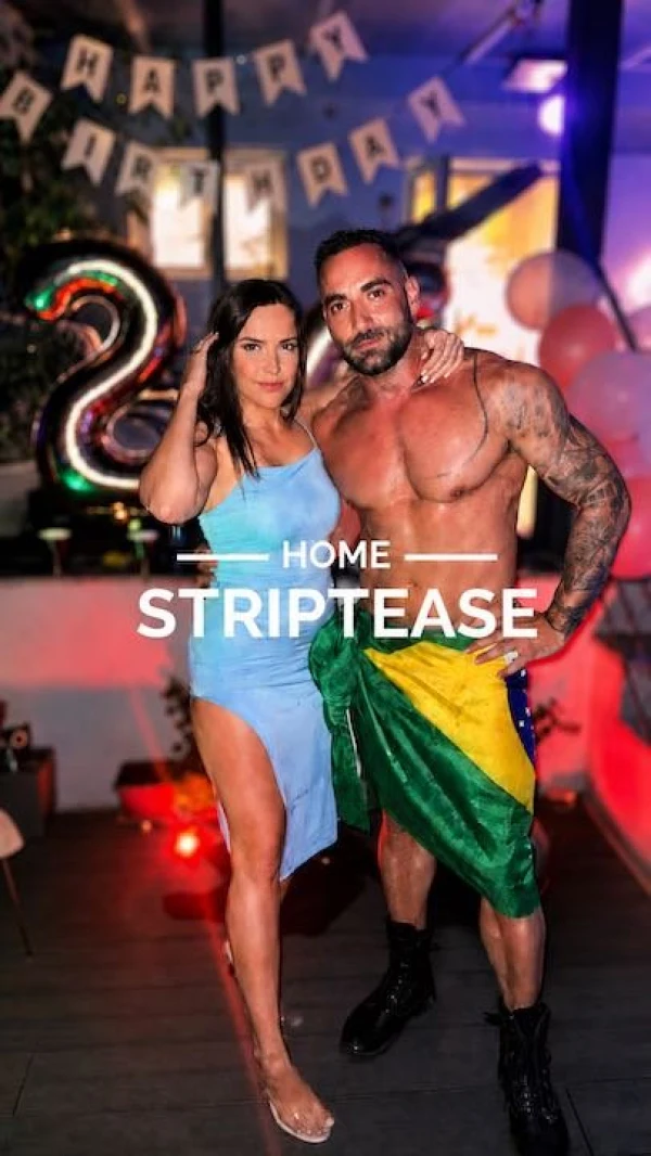 Home Striptease atmosphere