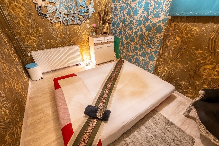 Erotische Massage Wien - Aura studio — Erotische Massage Wien