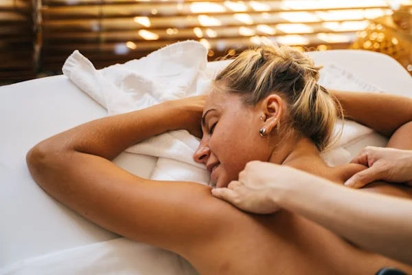 Erotic massage GIF — Tantra Massage Paris