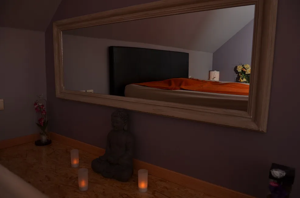 Erotic massage GIF — The Shalimar Gardens