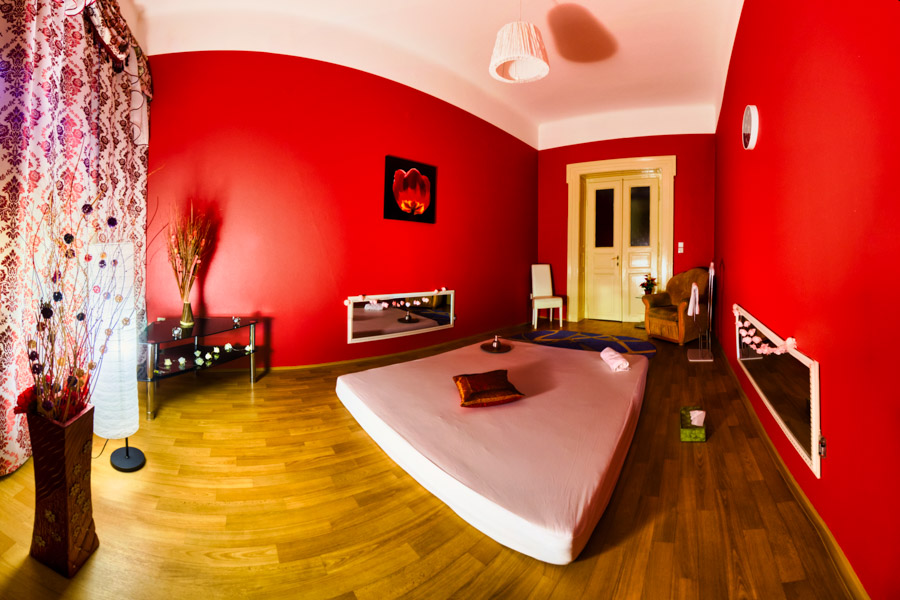 Erotic massage GIF — Eroticke masaze Wellness