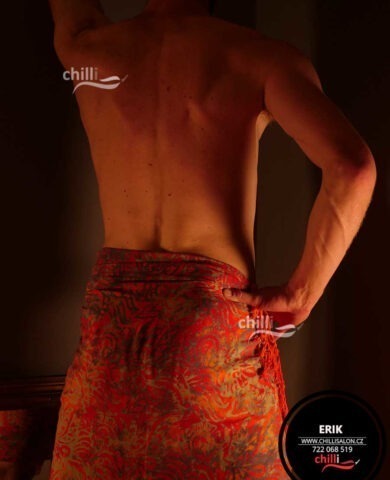 Erotic massage GIF — Chilli Salon