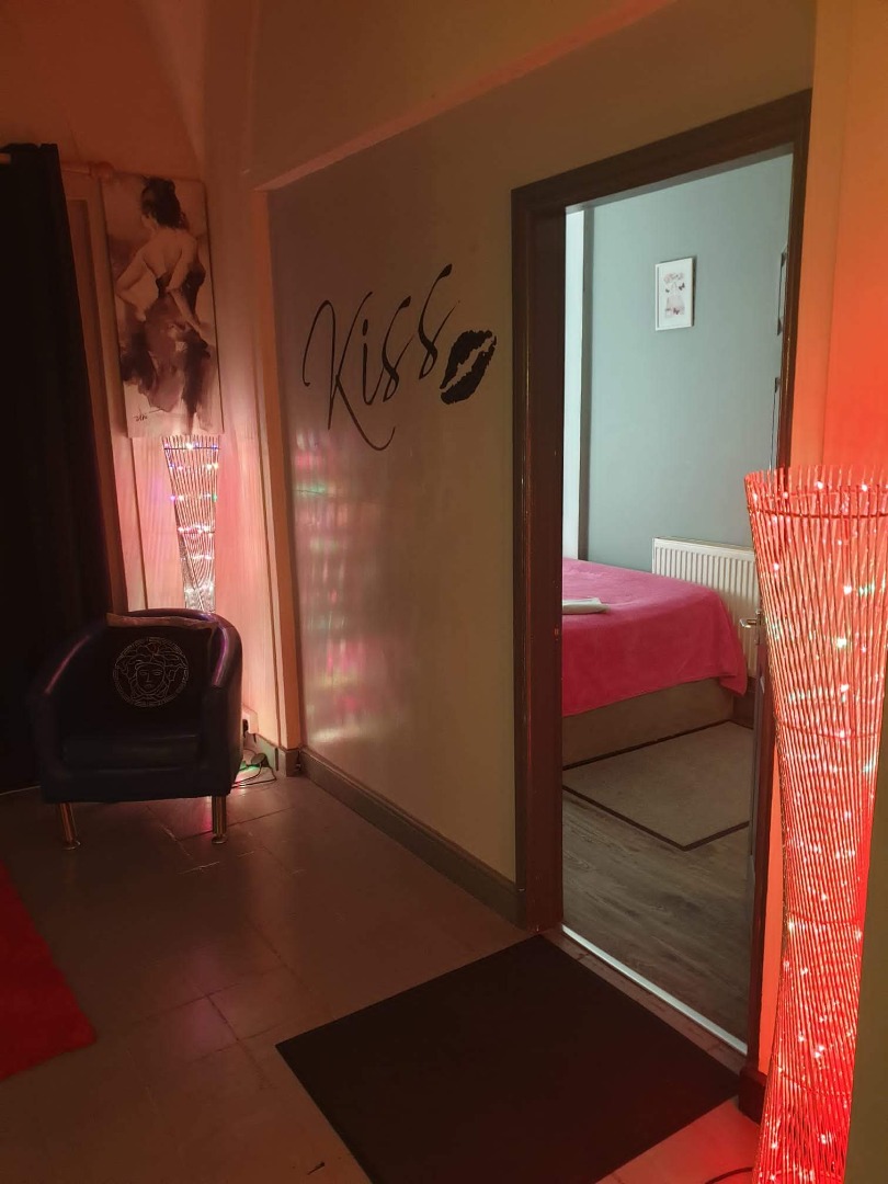 Erotic massage photo — Erotic Studio