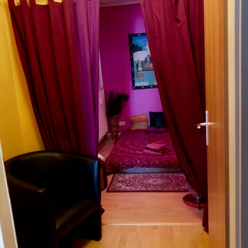 Erotic massage GIF — Massage worlds by Traum & Zeit