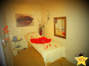 Erotic massage photo — BUBBLE MASSAGE