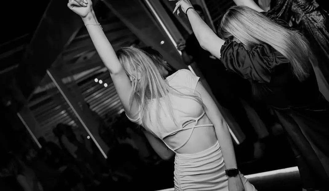 Flamingo Club – 5