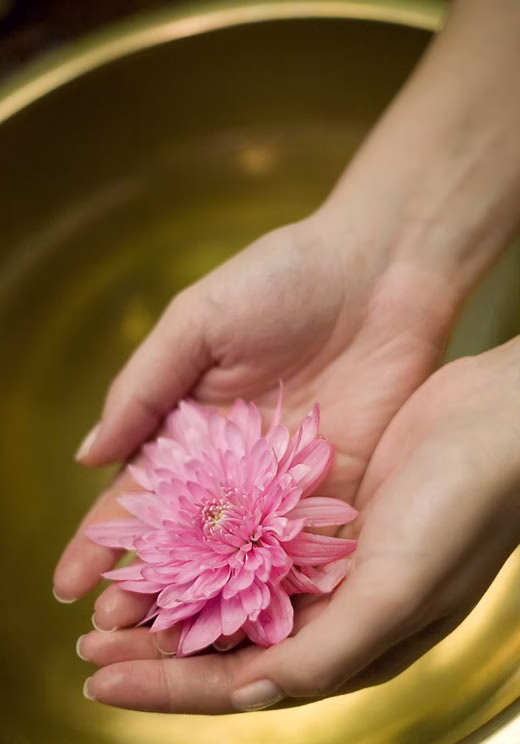 Sensual Tantric Massage - Erotic massage in Derbyshire