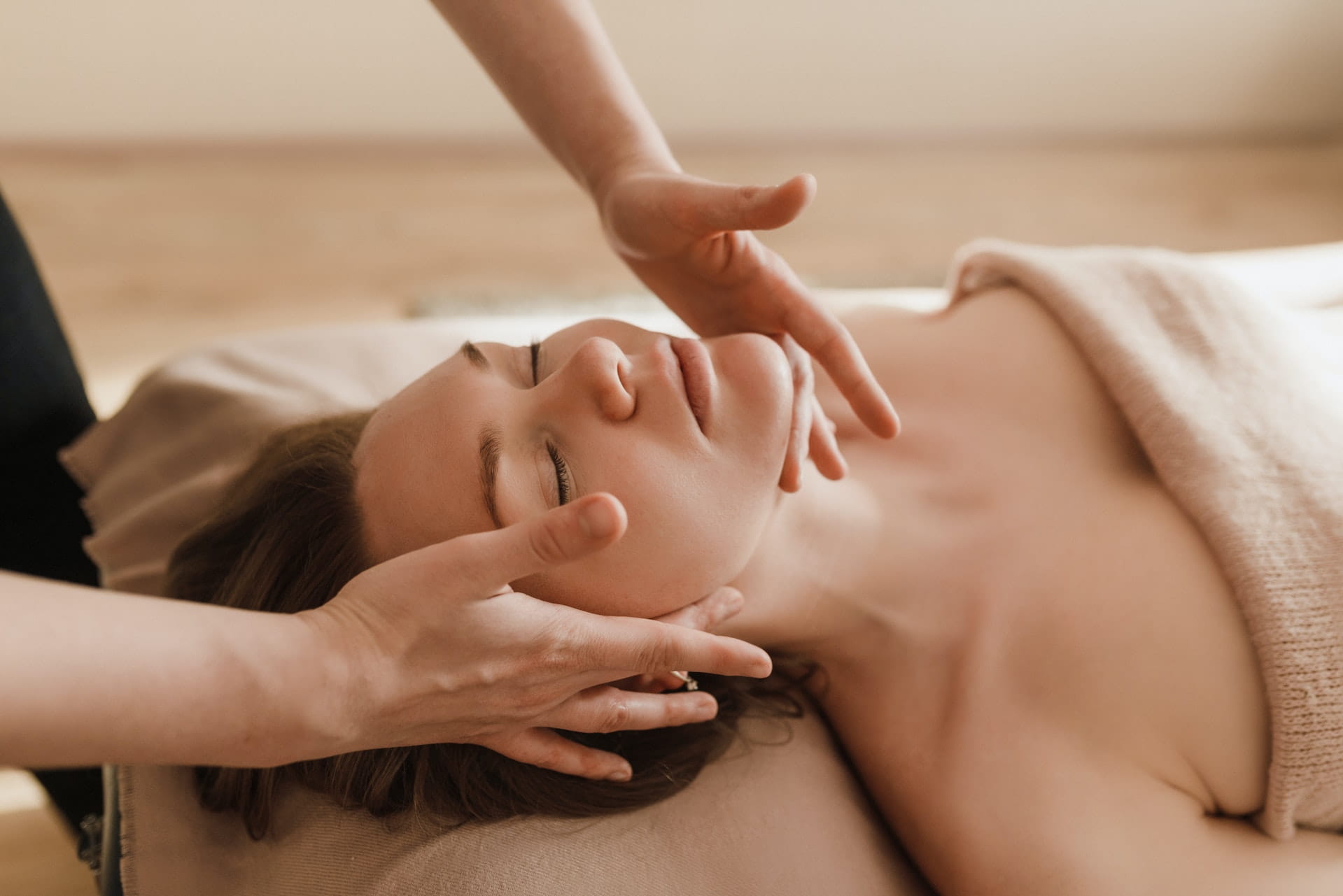 Erotic massage GIF — Asian Massage