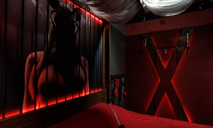 Erotic massage photo — La Fioletto