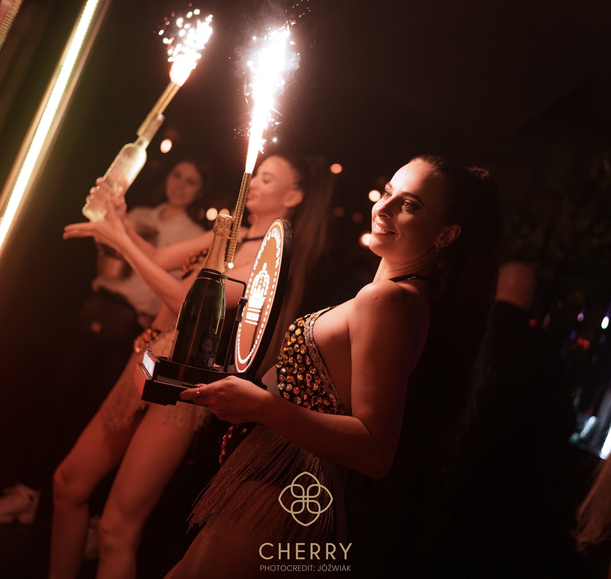 Cherry Club – 3
