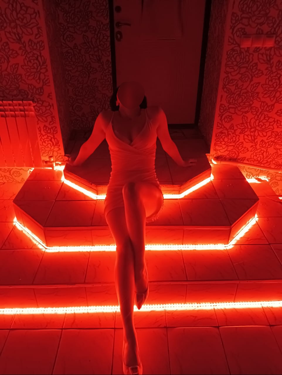 Erotic massage photo — LIZA