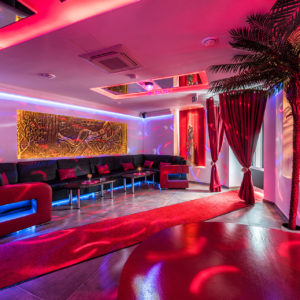 La Chica Lounge