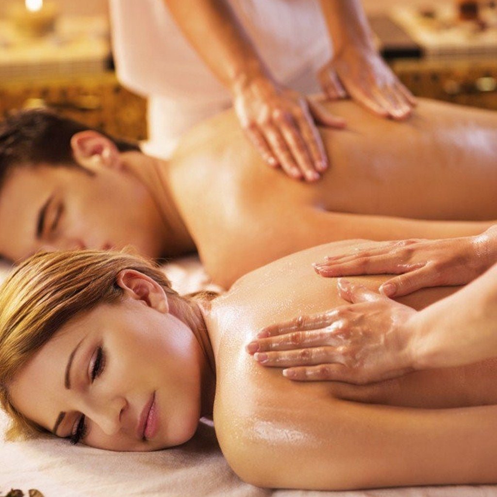 Erotic massage GIF — Piel Canela Centro de Relajación