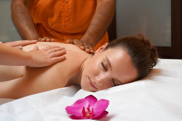 Erotic massage GIF — Body Massage in Jaipur
