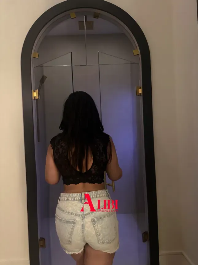 Erotic massage GIF — Alibi Spa