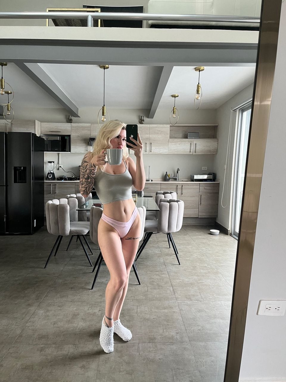 Erotic massage GIF — Bella