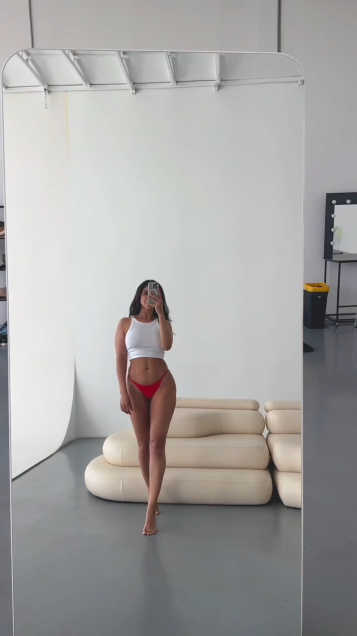 Erotic massage GIF — Discreet Elite