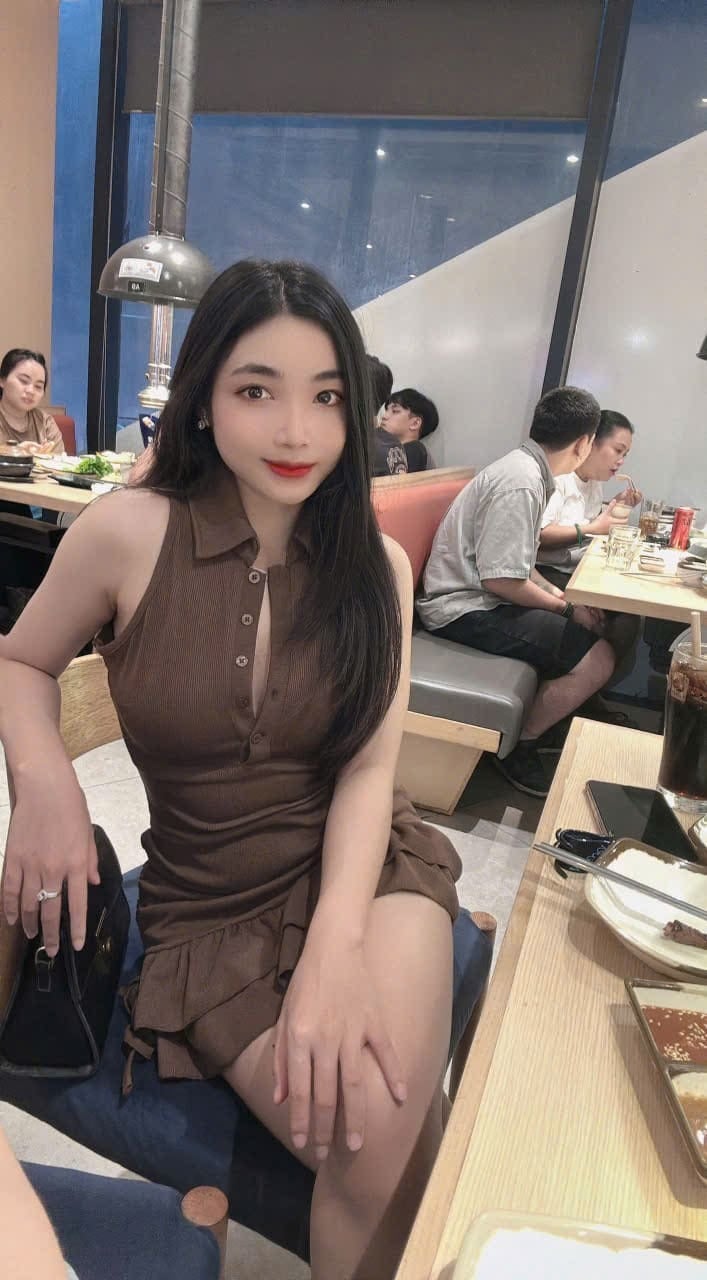 Lingam Massage - Photo 1