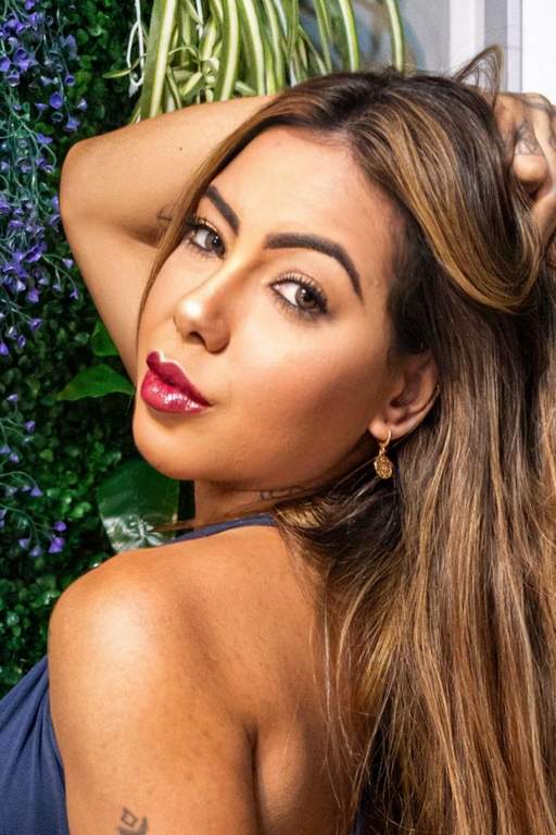 Erotic massage GIF — Prisma Massagem Copacabana