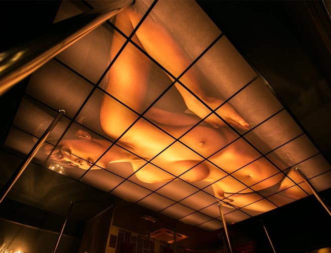 Browns Shoreditch - Lingam Massage in London, United Kingdom - Photo 3