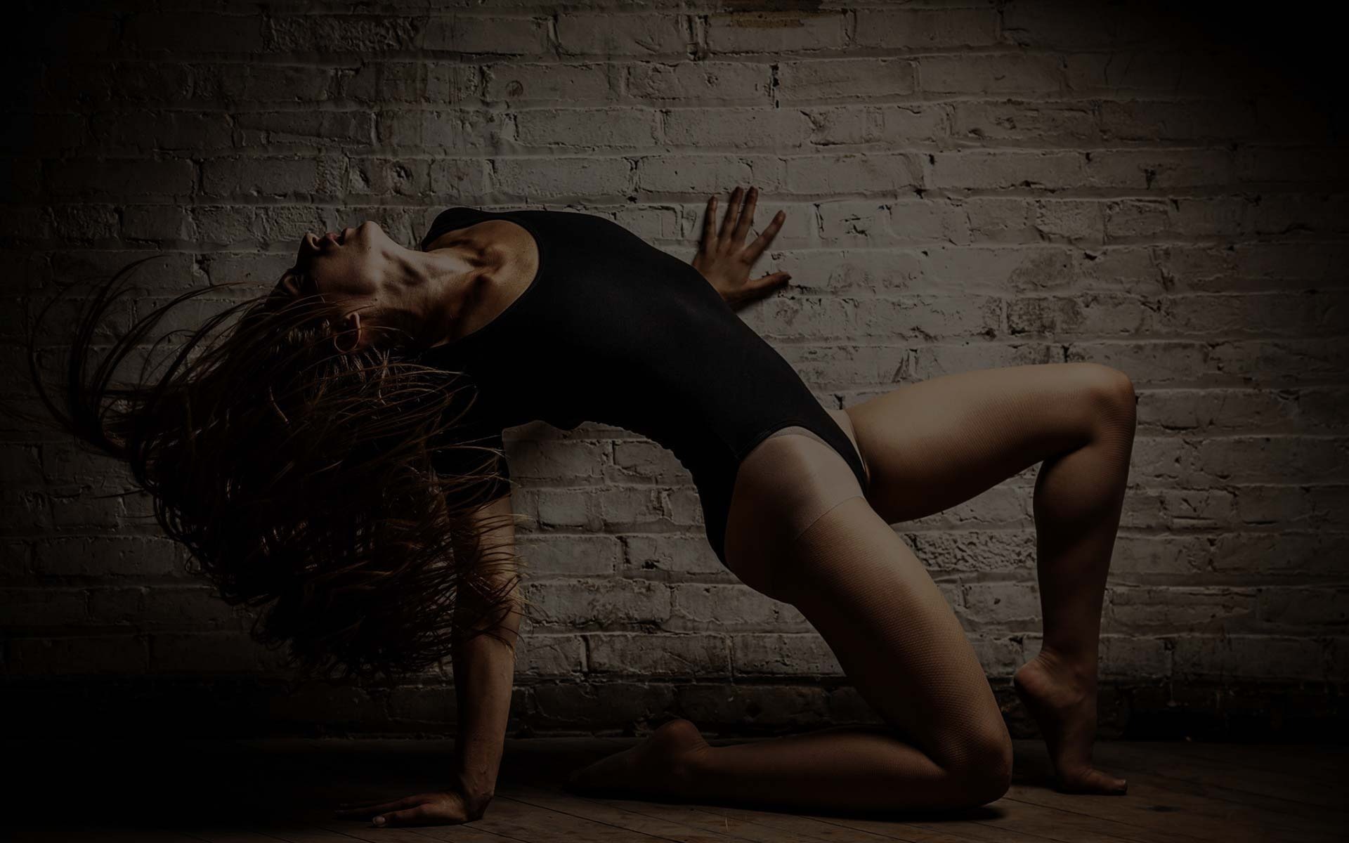 Legend Mens Club - Erotic Massage in Athens, Greece - Photo 11