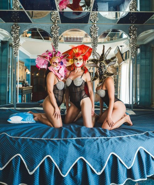 Sala Flowers Gentlemens club in Madrid - Relaxation area and facilities