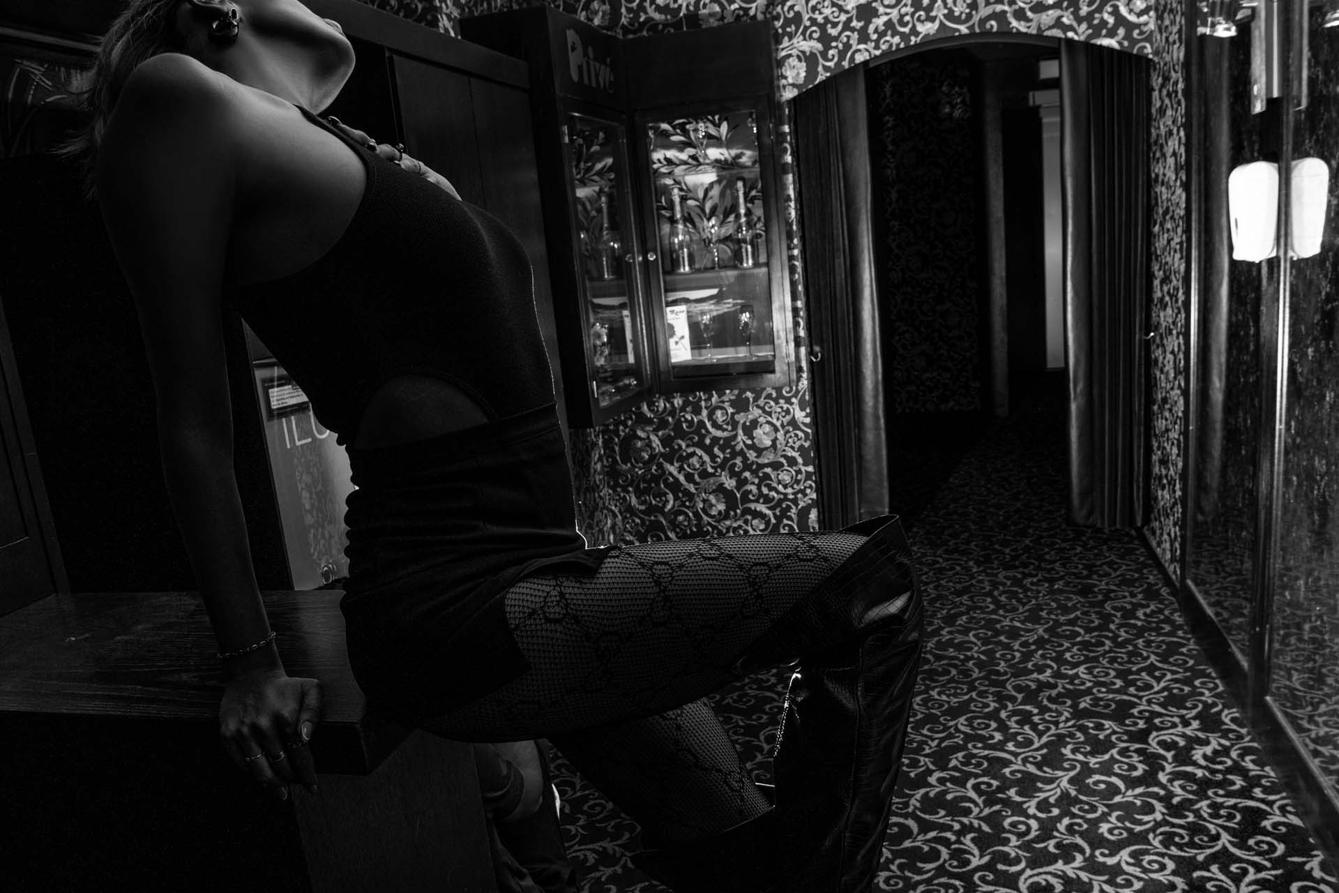 Club Prive - Erotic Massage in Zurich, Switzerland - Photo 1