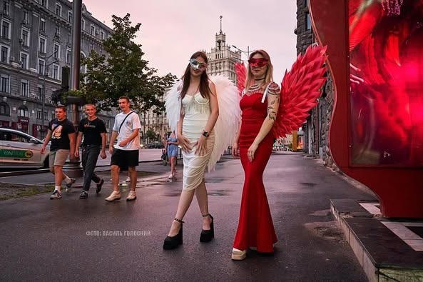 Flash Dancers – 4