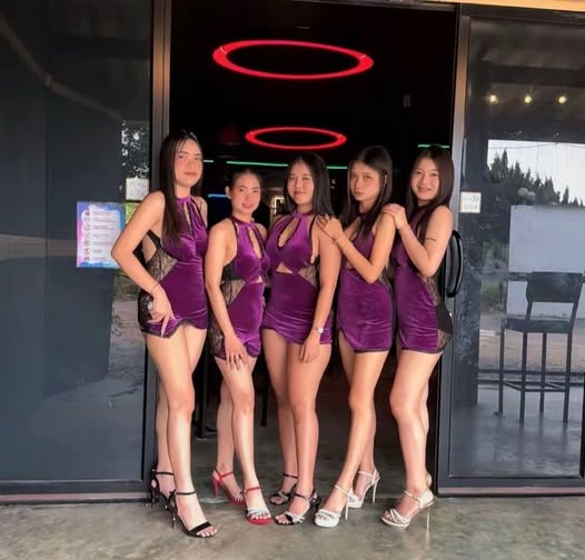 The Lake Gentleman Club
