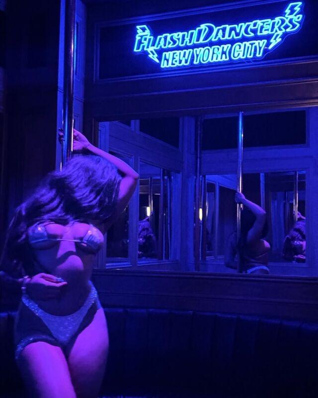 Vanity Strip Club – 4