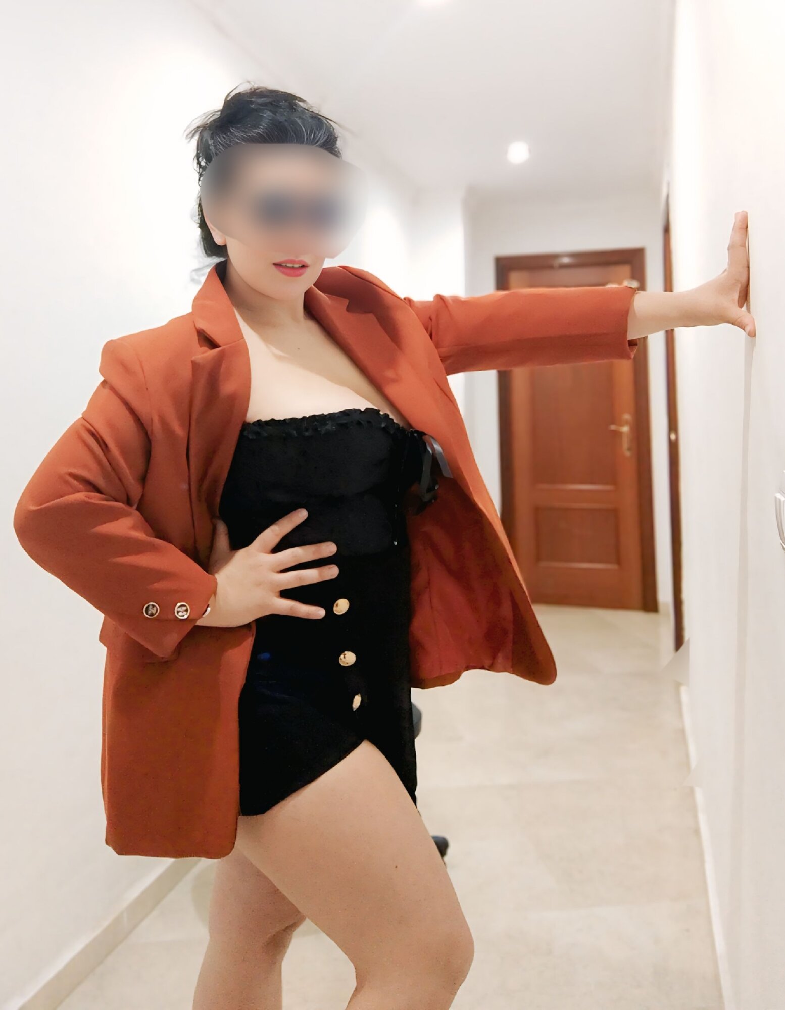 Erotic massage GIF — Masaje Tantra Sevilla Antonia