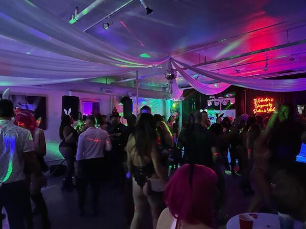 The Loft Elite's Swinger Lounge - Tantra Massage in New York, United States - Photo 4