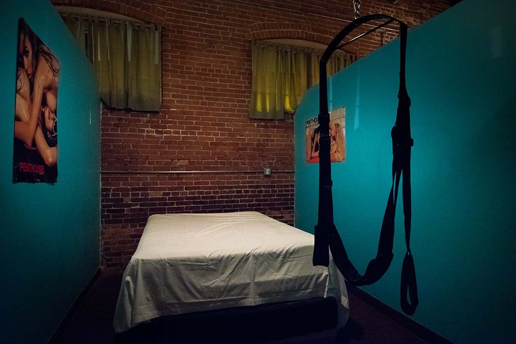 Club Escape - Erotic Massage in Cleveland, United States - Photo 5