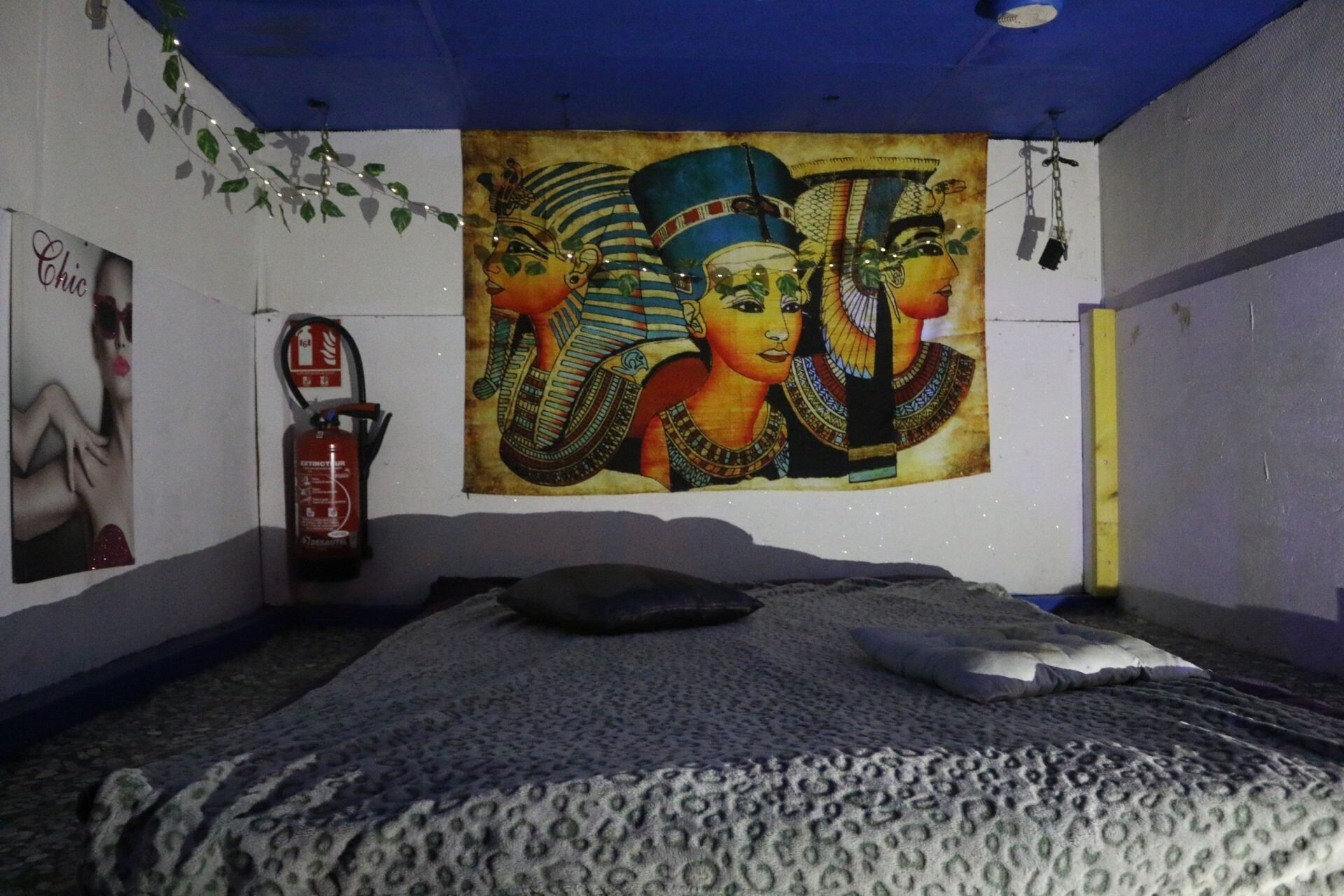 Swinger club in Civens