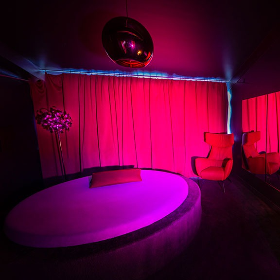Decadance photo 2