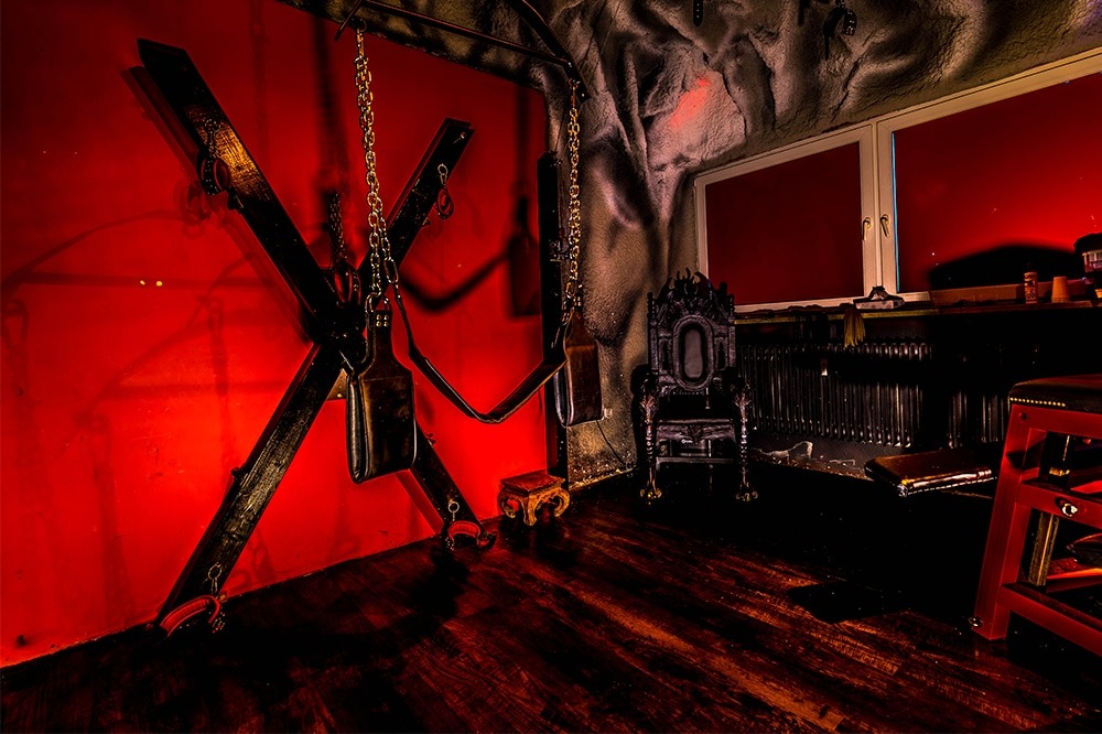 Swingers and Sinners — swinger clubs London