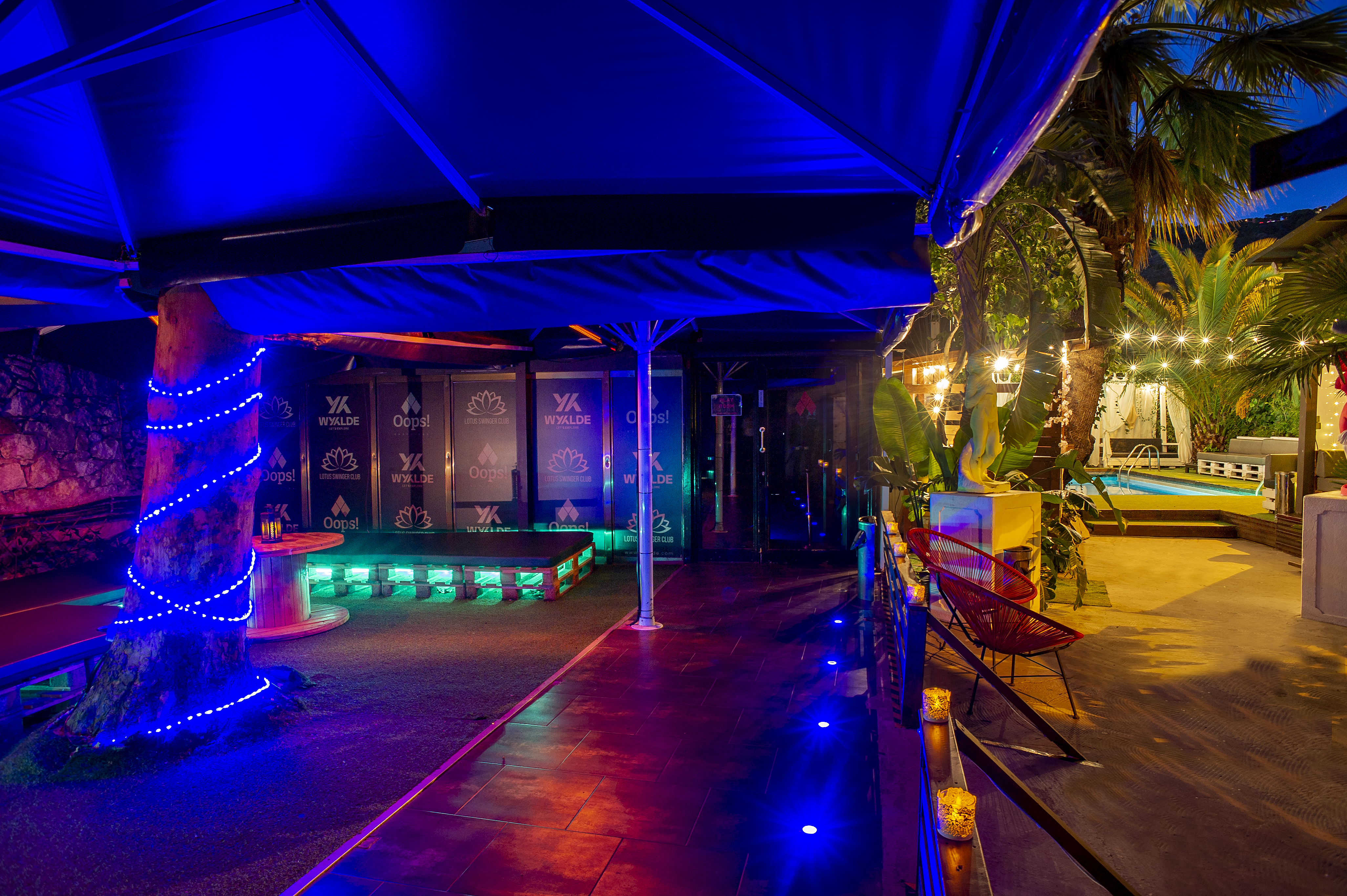 Oops Barcelona - Tantra Massage in Barcelona, Spain - Photo 2