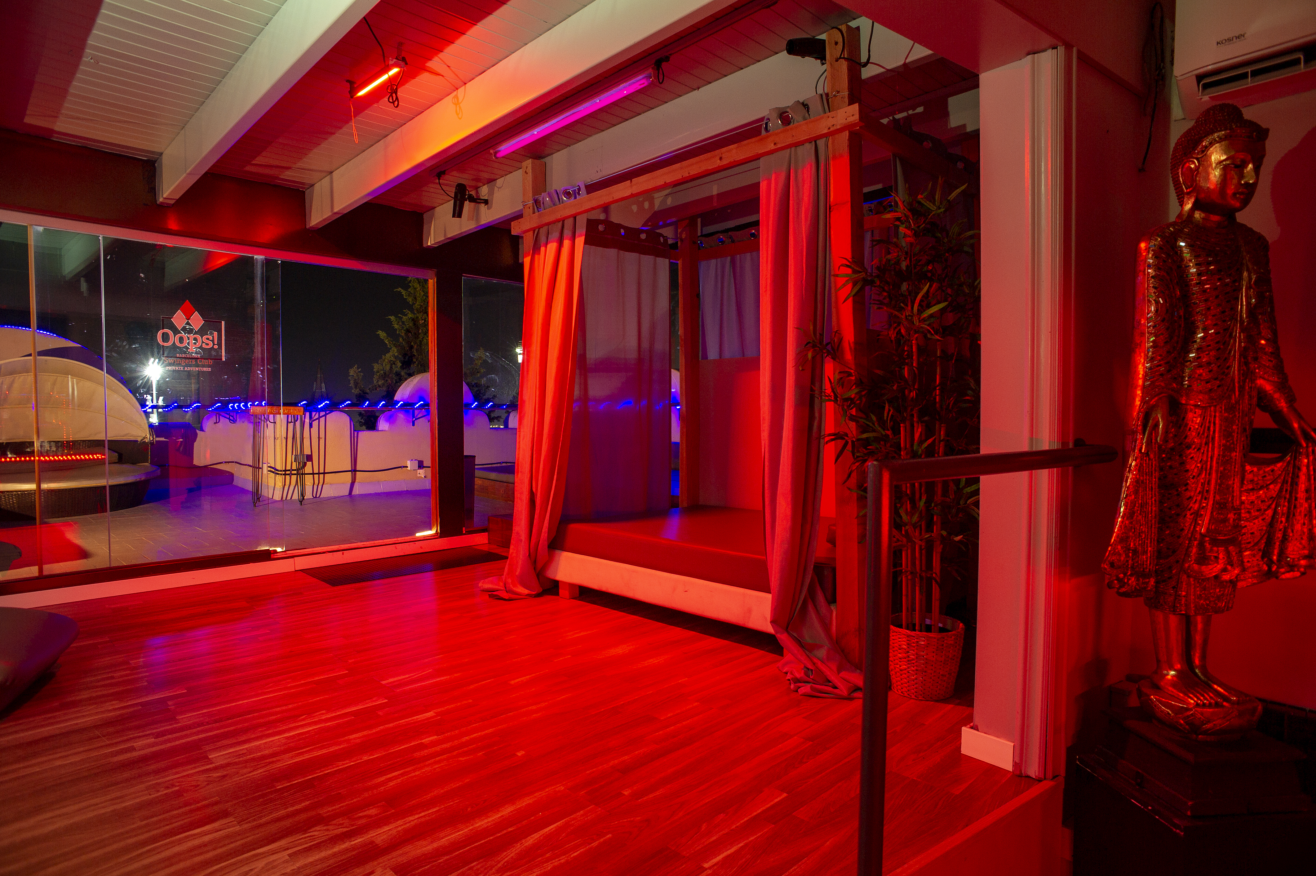 Oops Barcelona - Tantra Massage in Barcelona, Spain - Photo 4