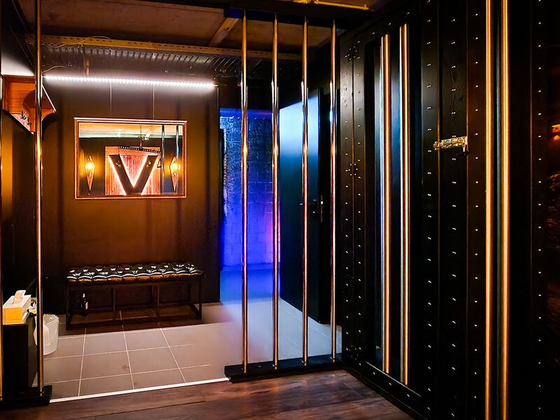 Cruising Worlds - Erotic Massage in Zurich, Switzerland - Photo 4