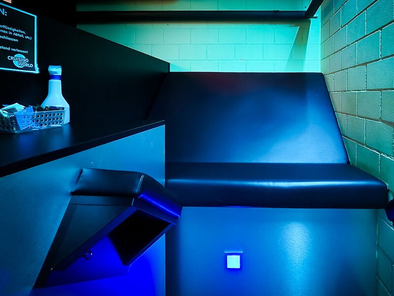 Cruising Worlds Volketswil - Erotic Massage in Zurich, Switzerland - Photo 1