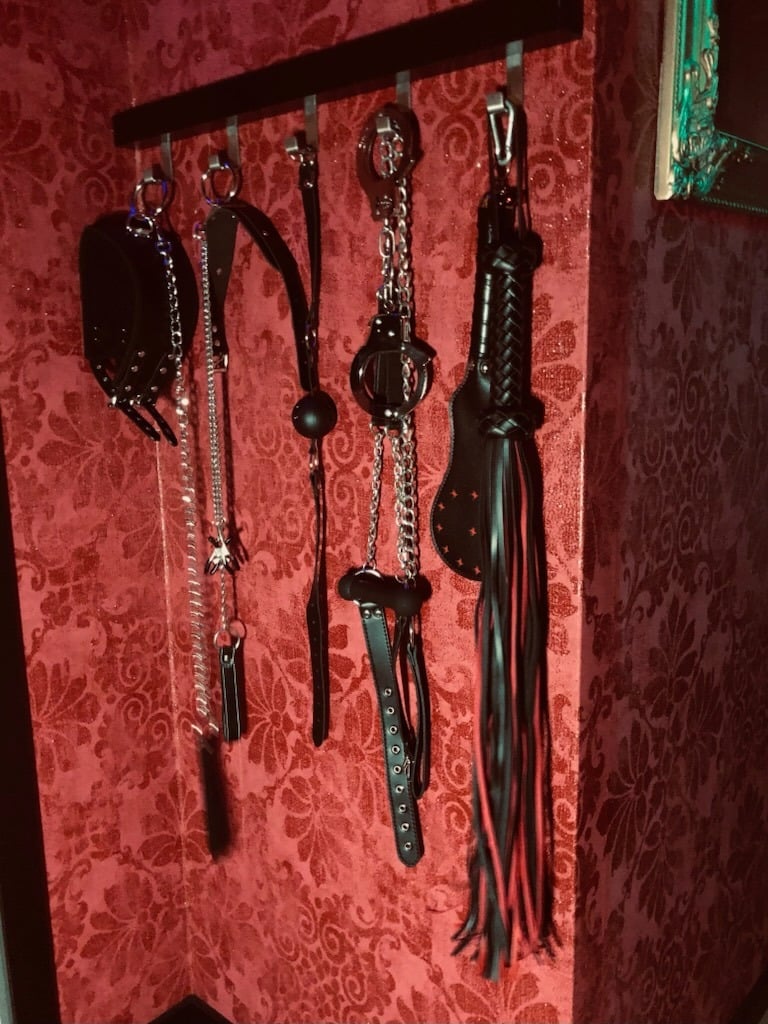 2plus 2club - Erotic Massage in Athens, Greece - Photo 1